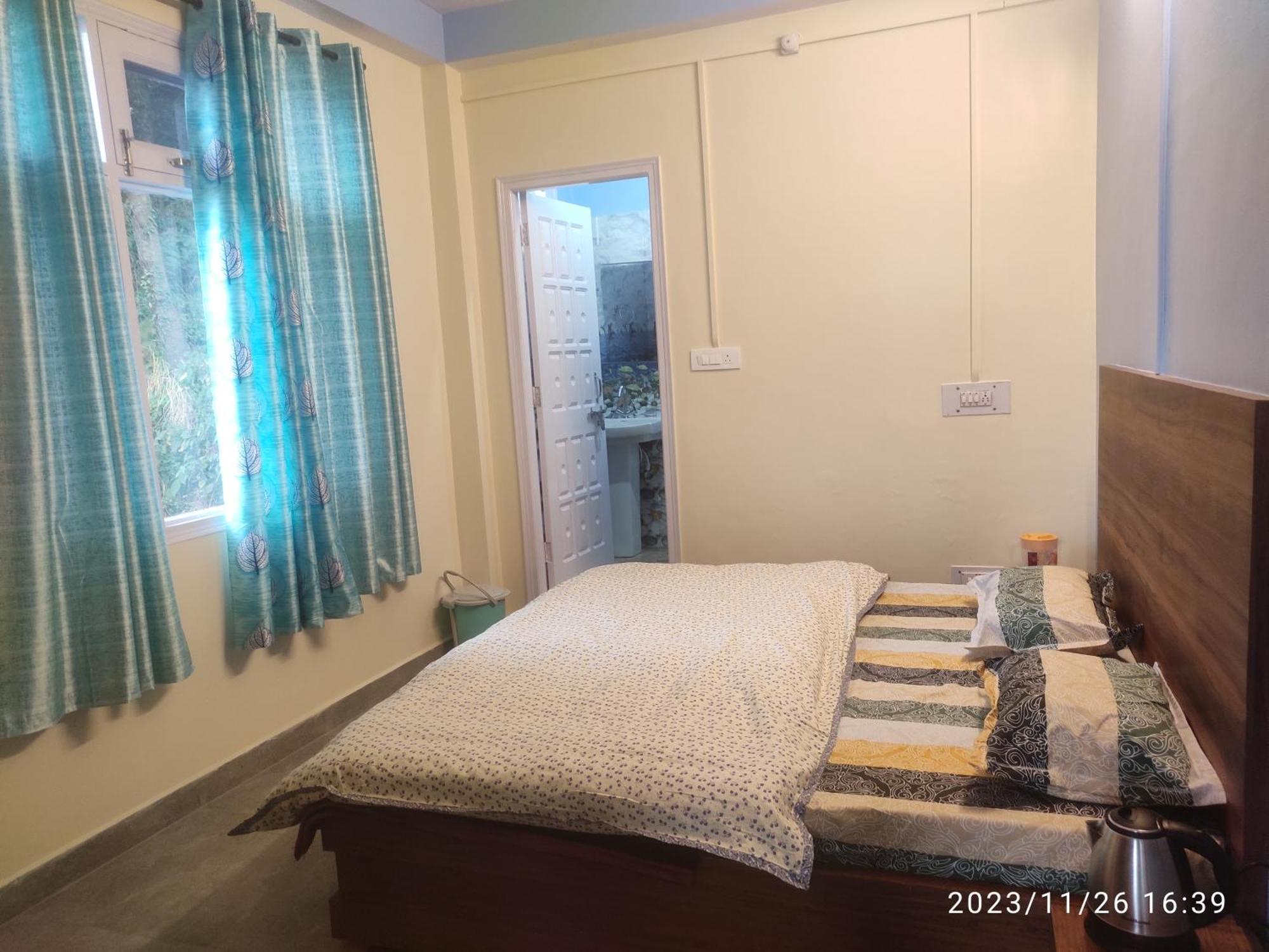 Tree Valley Homestay Chail Exterior foto